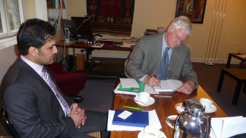 لقاء السفير الالماني الدكتور باول فون مال سان -2011_3